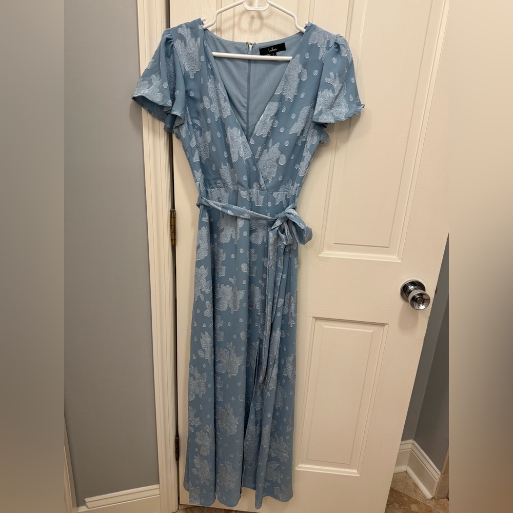 Lulus V-Neck Midi Dress